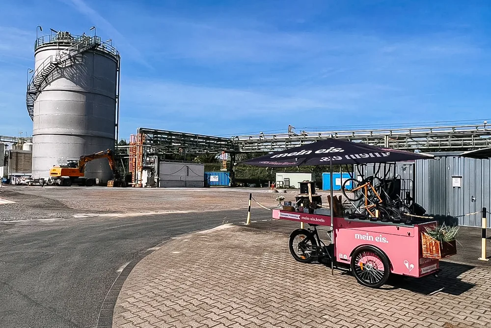 Eis Catering Eisbike Firmengelände Mitarbeiteraktion evonik mein eis mobile eistheke Köln Bonn Düsseldorf