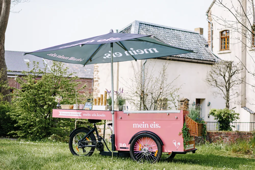Eisfahrrad buchen Rosalie mein eis mobile Eistheke catering bonn koeln duesseldorf