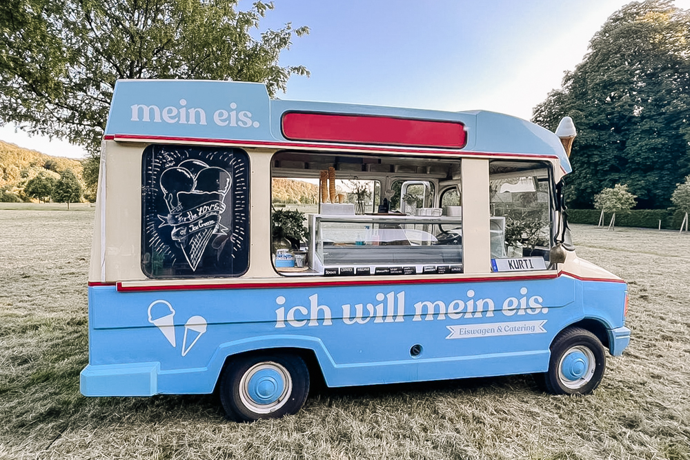 Eiswagen mieten mein eis Catering Oldtimer Bedford Koeln Bonn duesseldorf