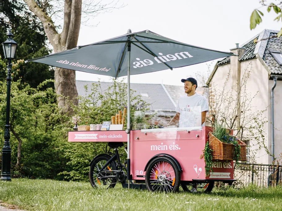 6_Abschnitt Fahrzeuge_Rosalie NEU Eisfahrrad buchen mein eis Foodtruck Eisbike mobil koeln bonn duesseldorf