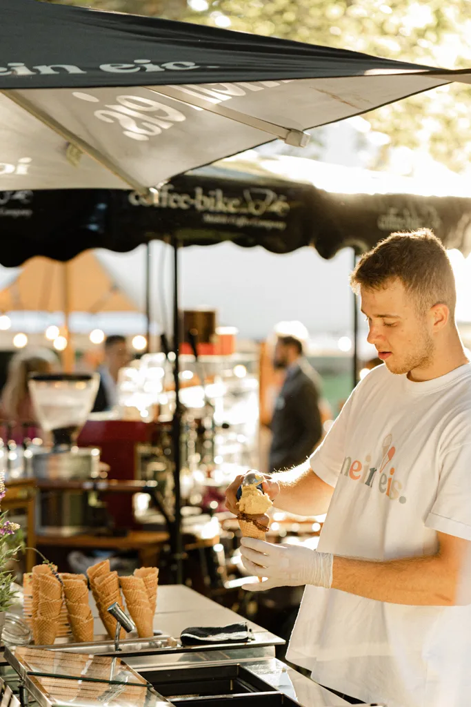 Eisfahrrad mieten mobile eistheke sommerfest catering handgemachtes eis