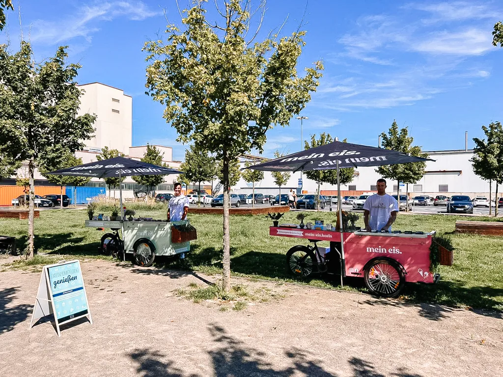 Beispiel Event_Eismobil mieten_Mitarbeiteraktion Eis Catering Firmenveranstaltung Eiswagen Mein Eis Oldtimer Speiseeis Köln Bonn Düsseldorf