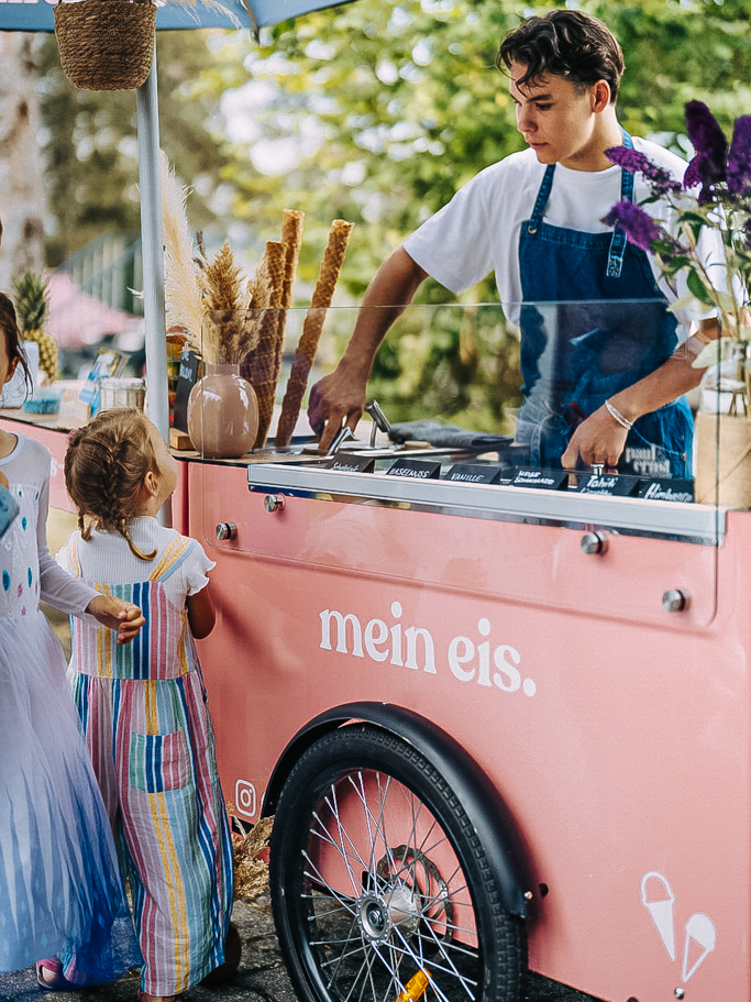 Eisfahrrad mieten mobile eistheke sommerfest catering handgemachtes eis